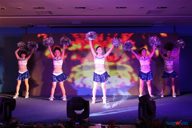 beat365官网装备集团2013年度经营工作会议暨表彰大会隆重召开