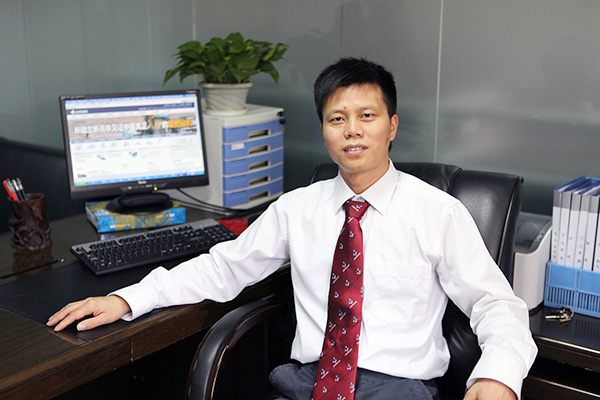 喜讯：beat365官网朱建新荣获《长沙年鉴》2015年度十大人物奖