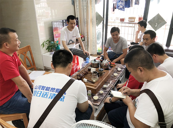 “清凉”送到客户手中，为beat365官网售后服务活动打CAII