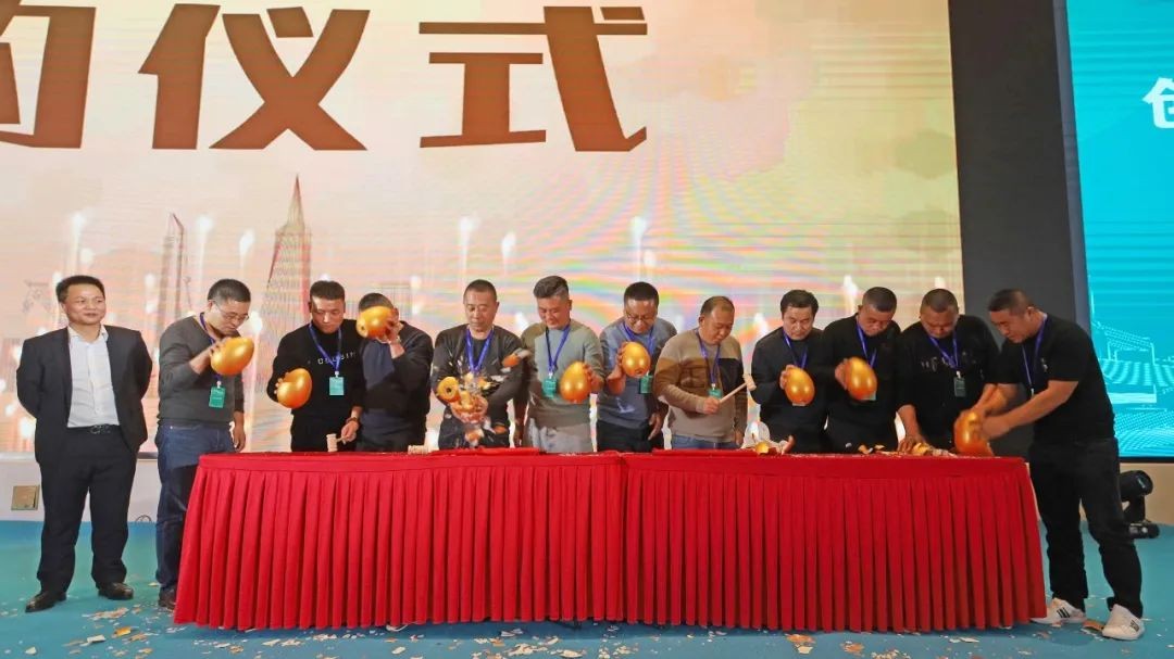 百台设备，成交额3.6亿！beat365官网“圈粉”六朝古都