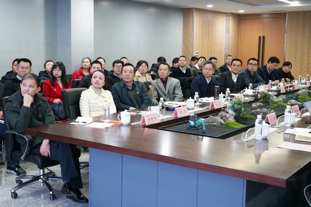 省工信厅青年干部理论学习走进beat365官网