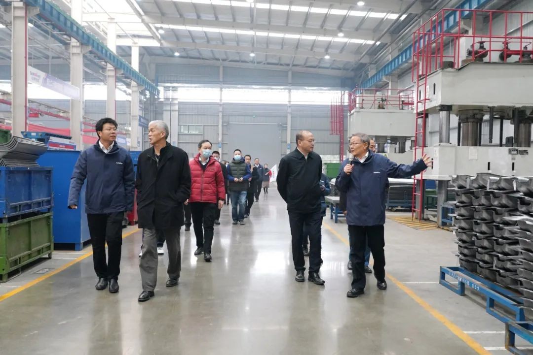 beat365官网工业城来了500人的参观团