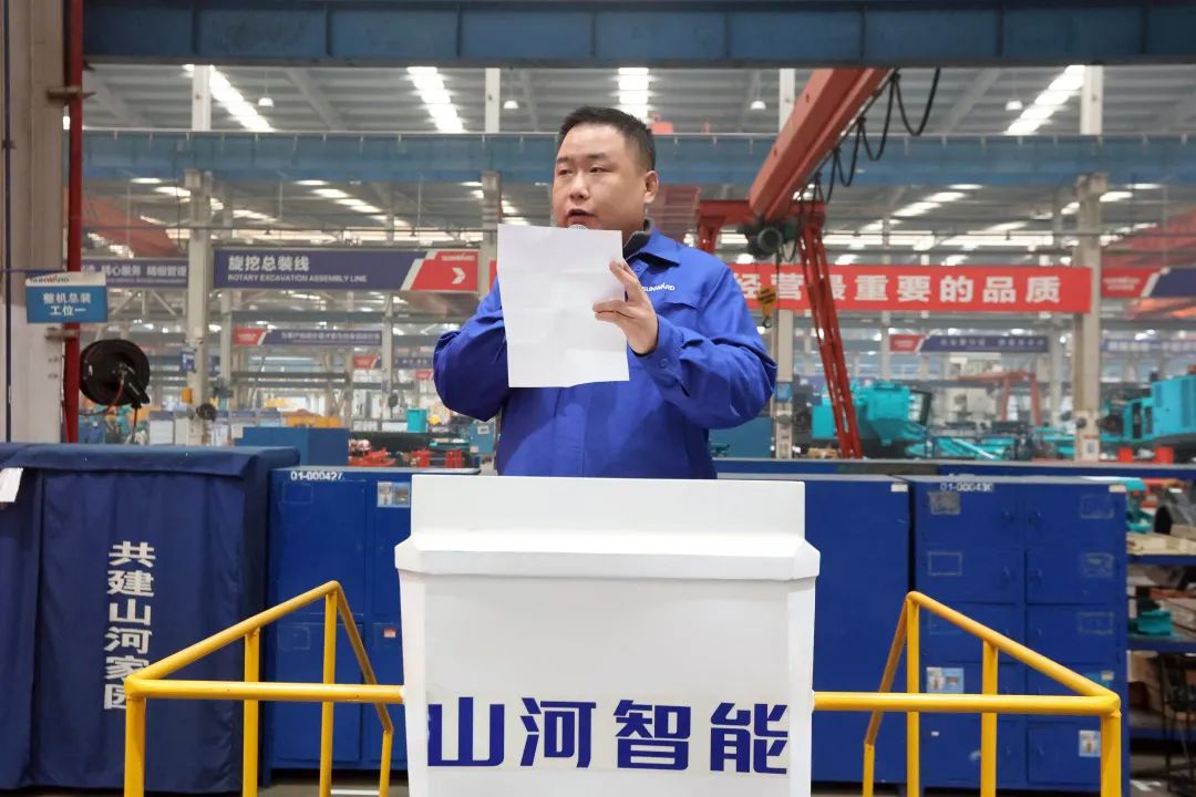 向榜样学习!beat365官网56名职工受到职工职业技能竞赛表彰