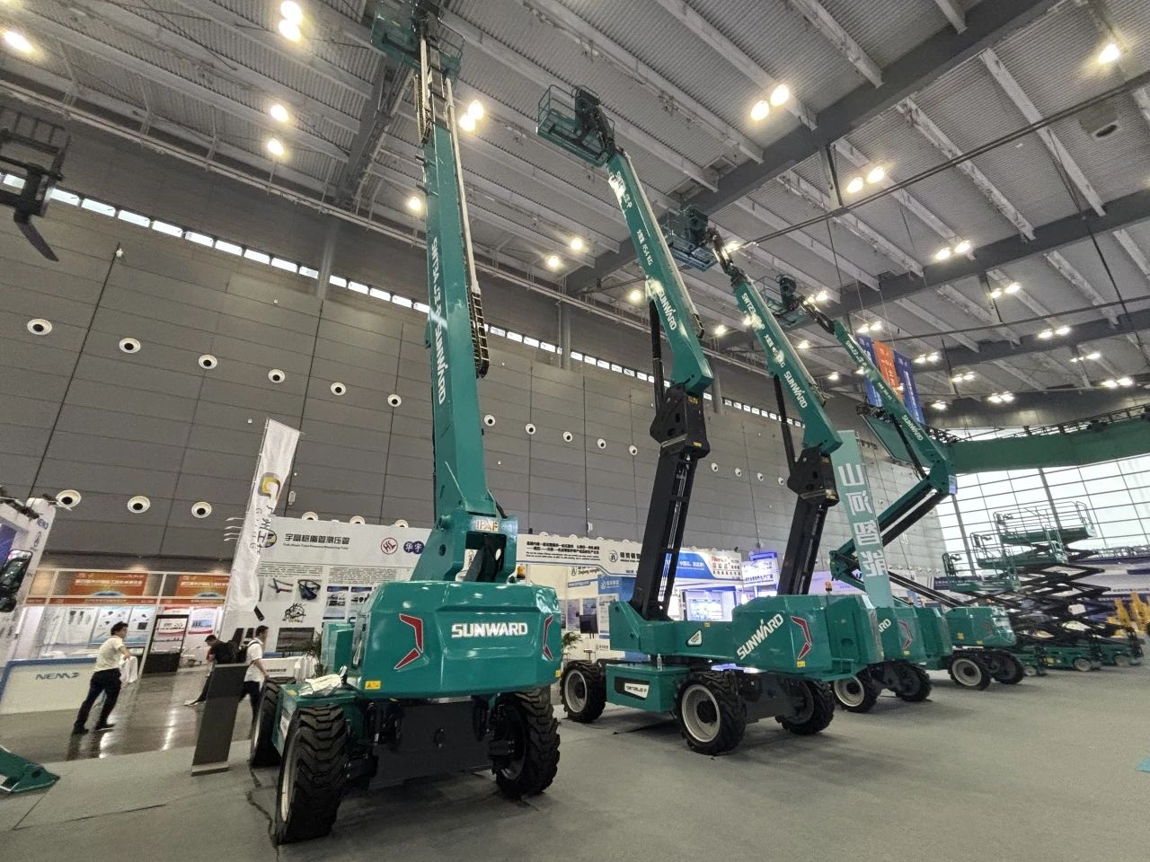 2025 CICEE | beat365官网SWT34JE-P电动直臂式高空作业平台重磅发布!